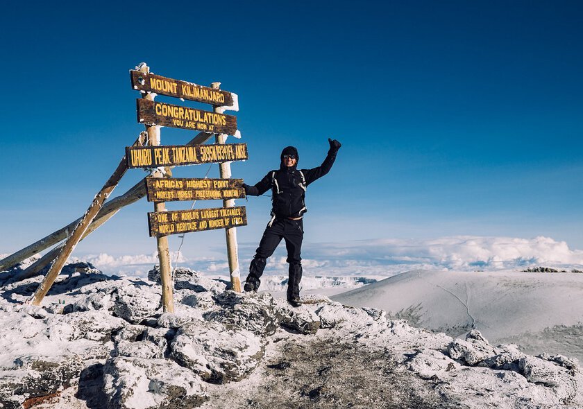 Home 1 result uhuru peak with northern serengeti